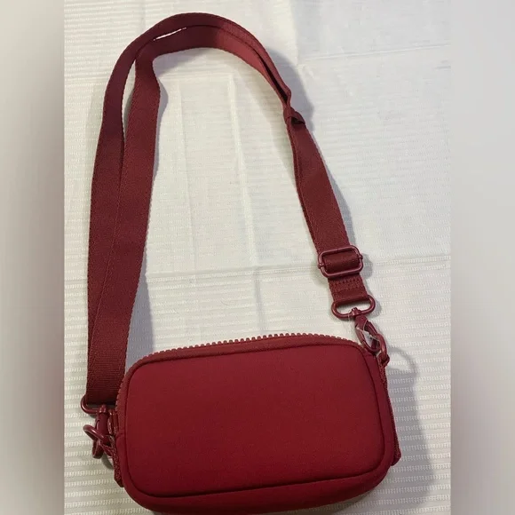Sephora x Dagne Dover Mara Phone Sling Crossbody Bag burgundy color. NEW - Picture 5 of 9
